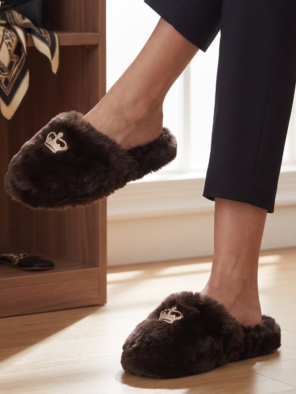 Juicy Couture JC-Huffpuff Brown Faux Fur Slippers Womens XL 10 11 Slide WJ06467W